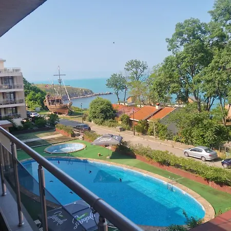 View Chernomorec *